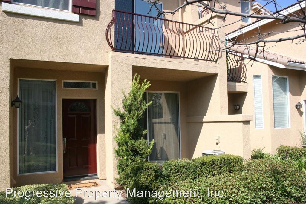 Foto principal - 2 br, 2.5 bath House - 7752 E Portofino Ave