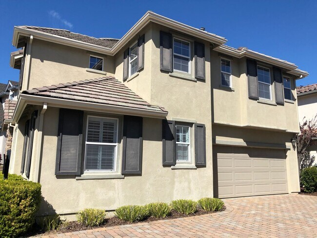Building Photo - Home In Fairway Villas At Hiddenbrooke