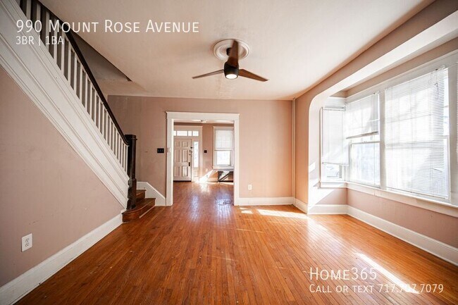 Building Photo - 990 Mt Rose Ave