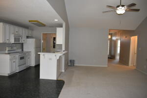 Building Photo - 413 Jasper Crossing