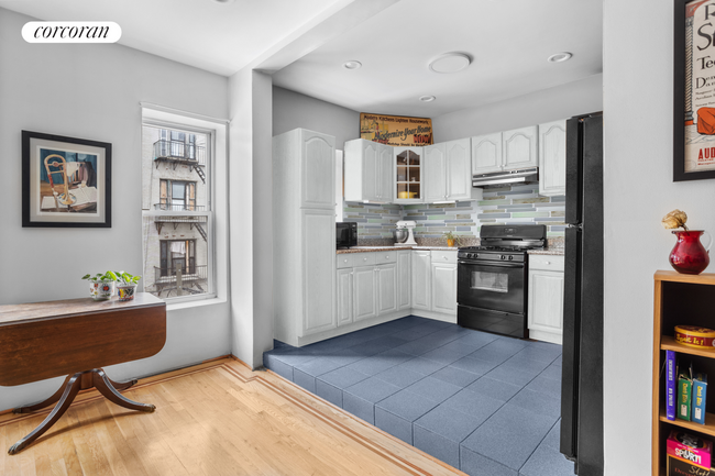 Building Photo - 432 56th St