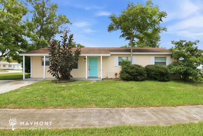 Building Photo - 8221 Jacaranda Ave