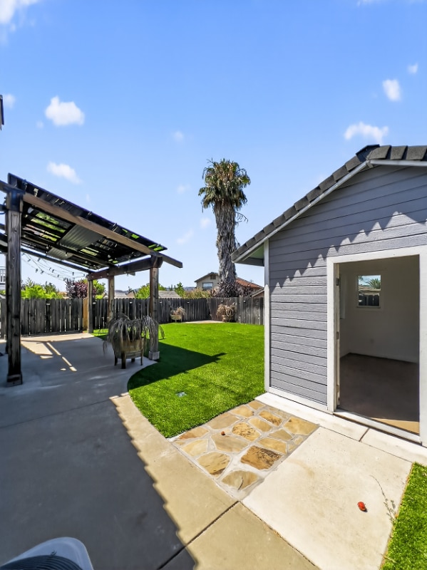 Foto del edificio - 5140 Homestead Way