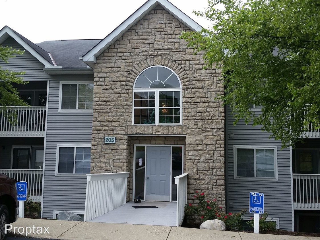 Primary Photo - 205 Cave Run Dr