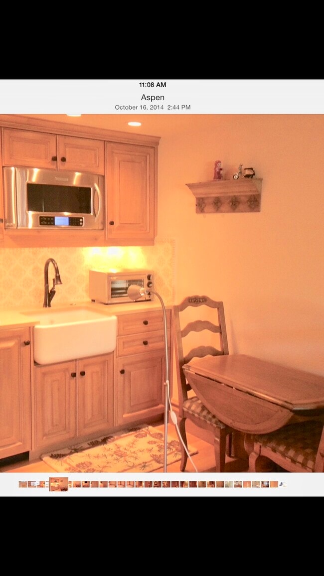 Building Photo - 119 E Cooper Ave