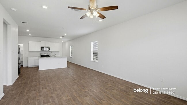 Building Photo - 15619 Garam Trl