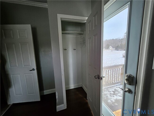 Foto del edificio - 5195 Lennie Rd