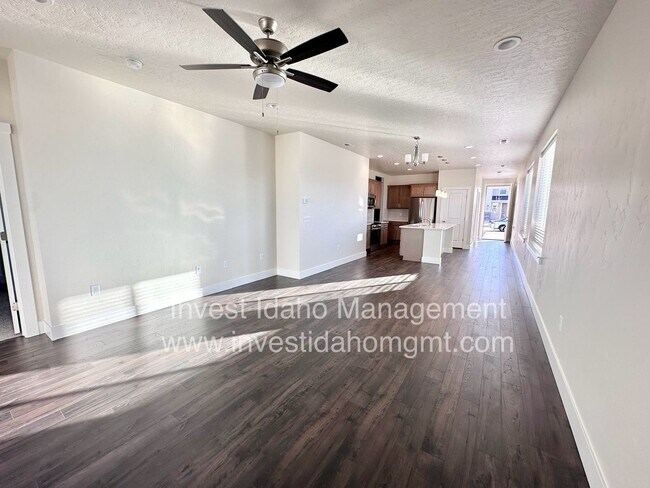 Building Photo - Beautiful Newer Home in Meridian Built in 2024