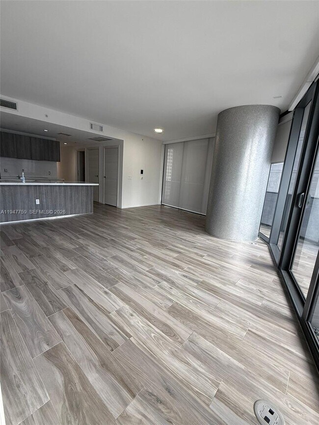 Building Photo - 801 S Miami Ave