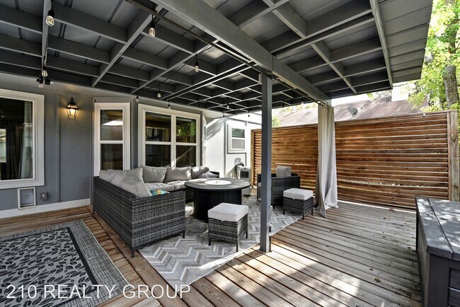 Foto del edificio - 3 br, 2.5 bath House - 3318 STONEY COUNTRY
