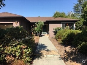 Building Photo - 1333 St Francis Rd