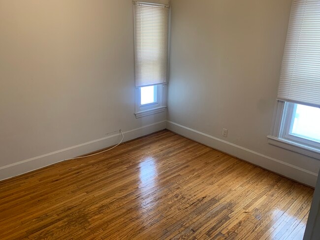 Building Photo - 9 Sumner Park