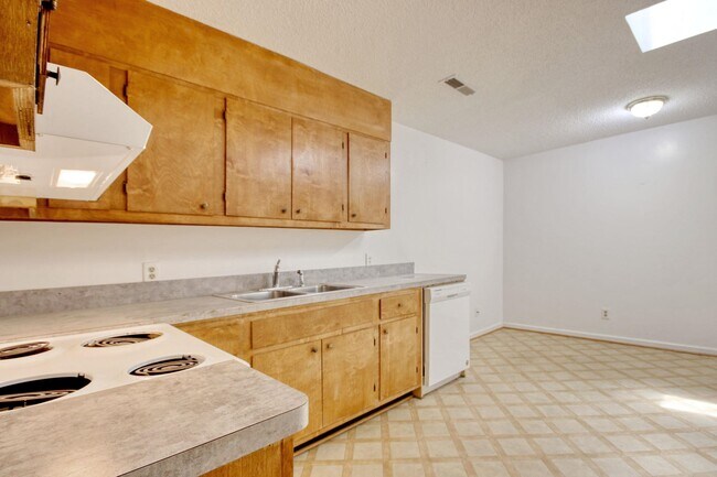 Foto del edificio - 1028 Duke St