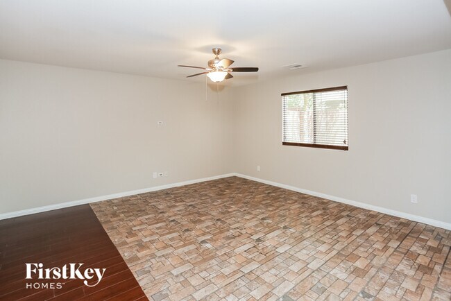 Foto del edificio - 10752 Knickerbocker Ave