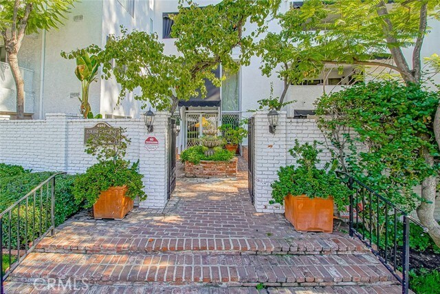 Foto principal - 4950 Louise Ave