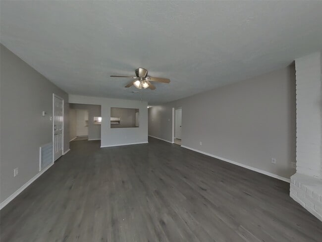 Foto del edificio - 20118 Misty Pines Dr