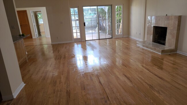 Open Guest & Family Room - 21021 Costanso St