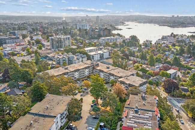 Aerial Photo - Macaulay East Apartments
