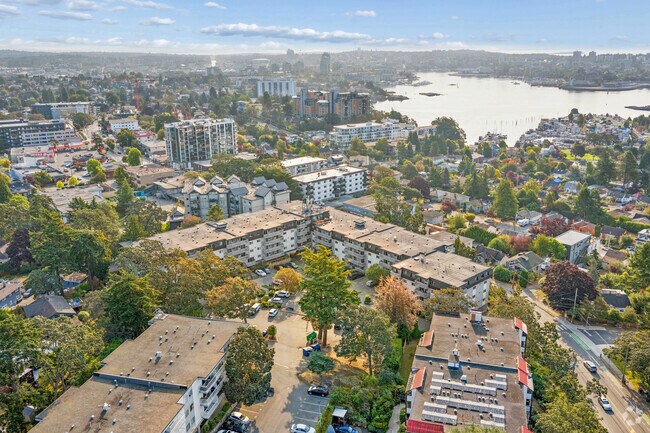Photo aérienne - Macaulay East Apartments