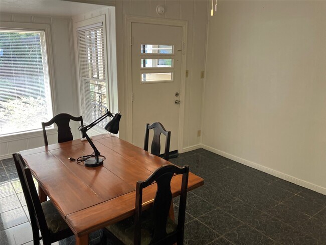 Foto del edificio - 307 Stratford St