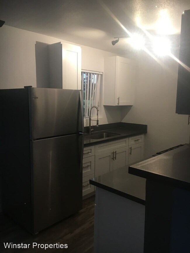 Foto del edificio - 630 N Cerritos Ave