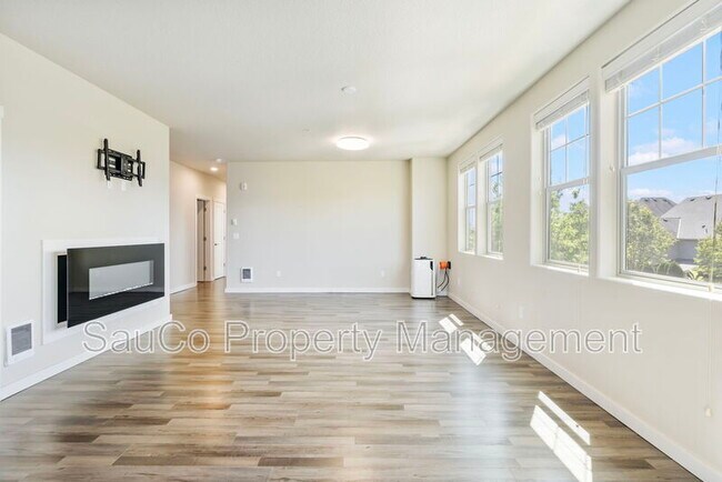 Building Photo - 16417 NW Chadwick Way