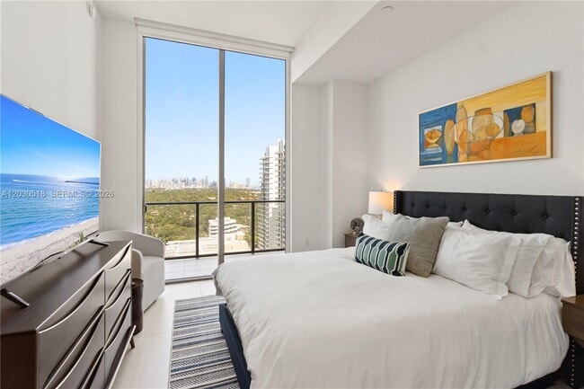 Foto del edificio - 2678 Tigertail Ave