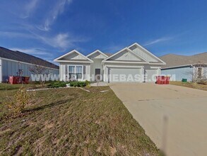 Building Photo - 110 Hobson Ave