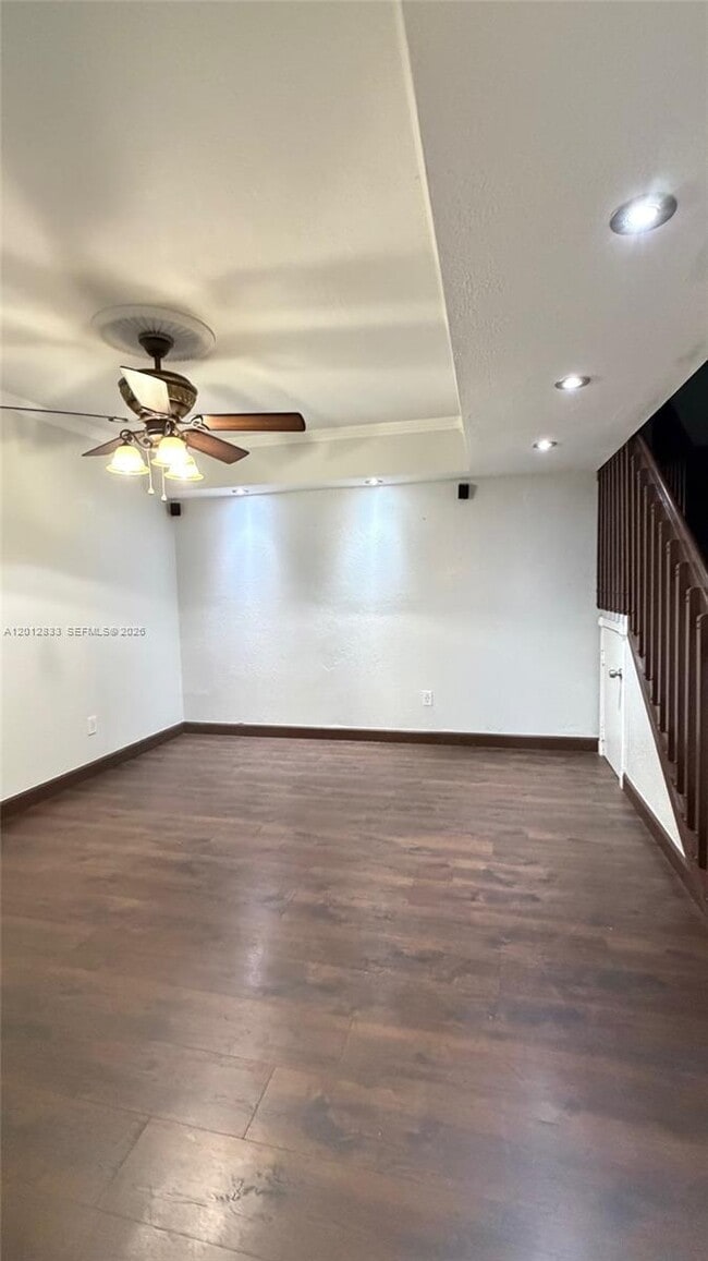 Building Photo - 2450 W 67th Pl