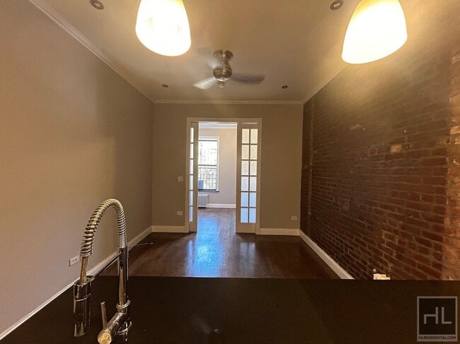 Foto del edificio - AVE. B