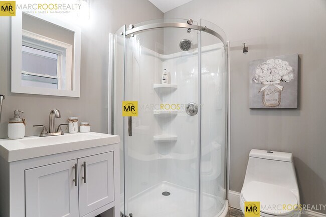 Foto del edificio - 177 Babcock St