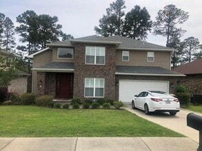 Building Photo - 231 Gracie Ln