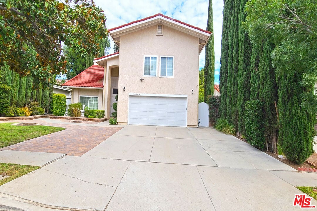 Primary Photo - 10000 Hanna Ave