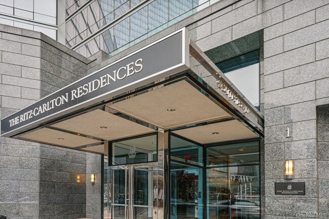 Foto del edificio - 1 Renaissance Square