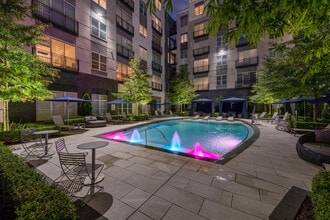 101 Cross Street photo'