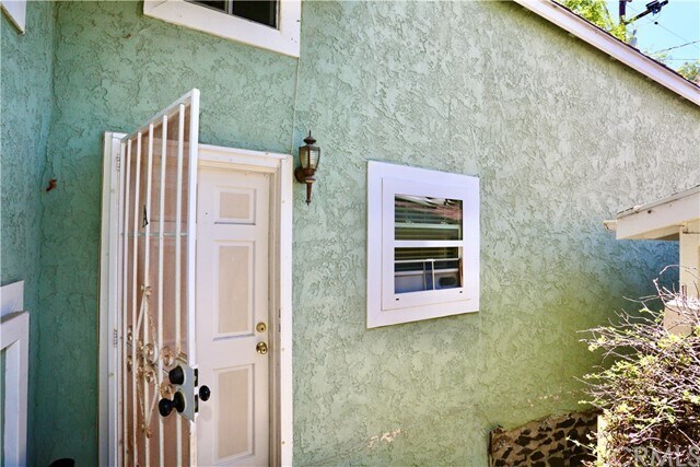 Building Photo - 208 Canyon Acres Dr