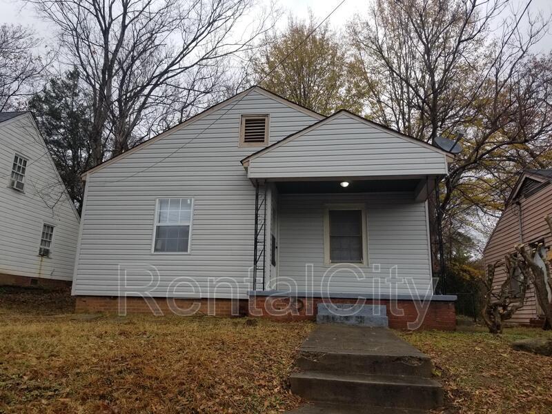 429 E Deaderick St, Jackson, TN 38301 House Rental in Jackson, TN