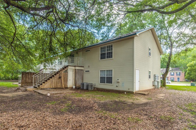 Building Photo - 8540 Garden Cir