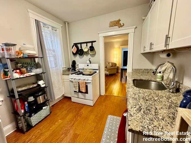 Building Photo - 1992 Commonwealth Ave