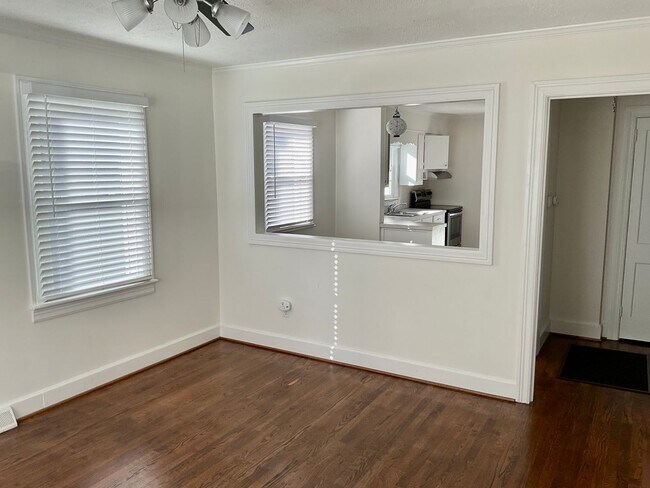 Foto del edificio - Cute 2 bedrooms, 1 bath