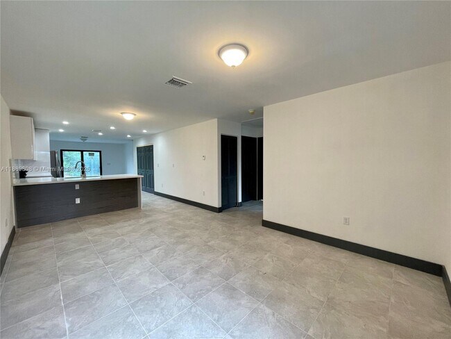 Foto del edificio - 11848 SW 213th St