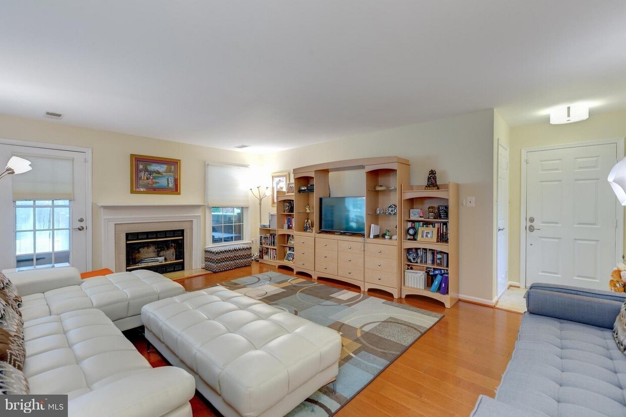 Primary Photo - 1551 Church Hill Pl