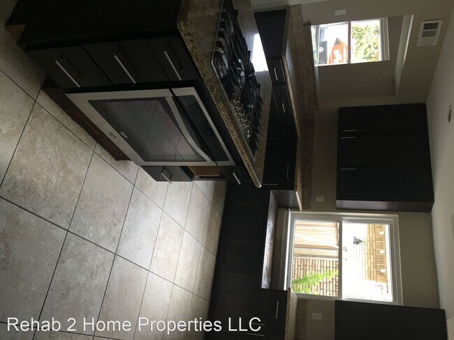 Building Photo - 5 br, 2.5 bath House - 2333 Beck St