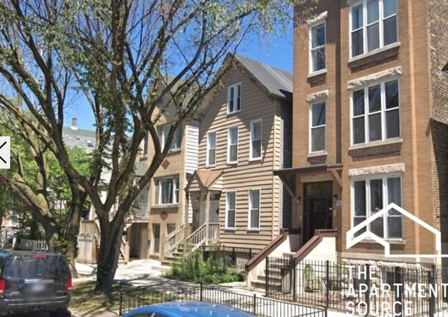 Photo - 3311 N Southport Ave Apartment