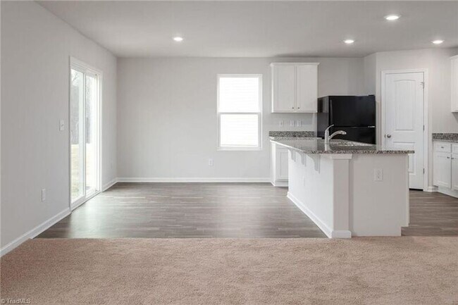 Foto del edificio - 2106 Briar Run Dr
