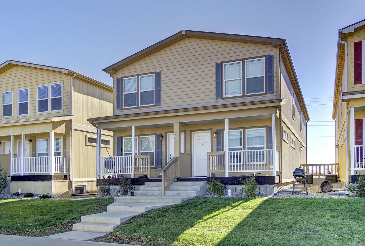 1809 Bison Dr, Williston, ND 58801 Townhome Rentals in Williston ND