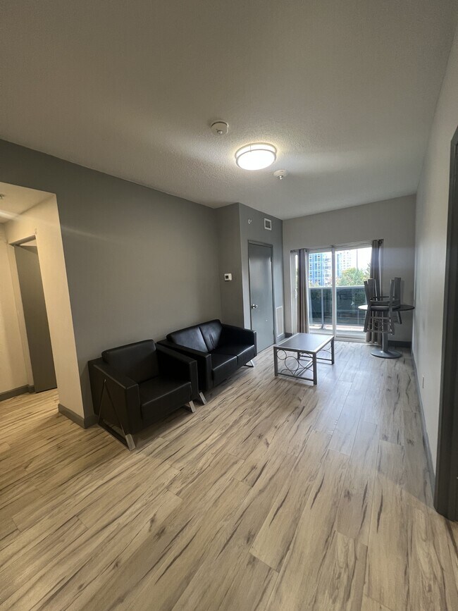 Photo du bâtiment - 258C-258C Sunview St