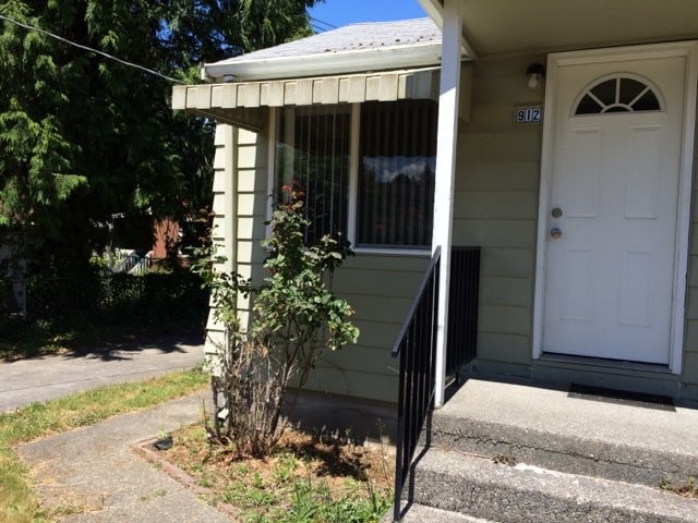 Building Photo - 912 SW 118th St