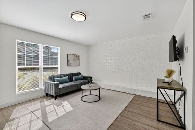 Foto del edificio - 5271 W Fayetteville Rd