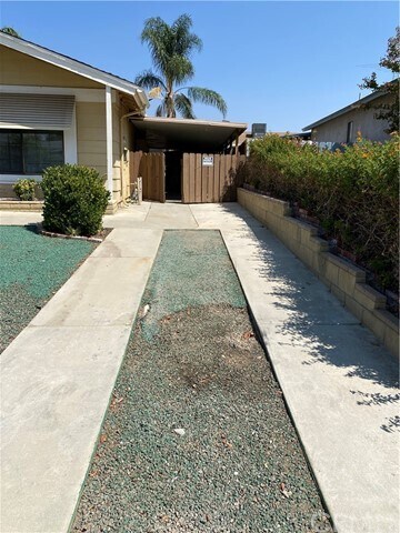 Foto del edificio - 27214 Coronado Way